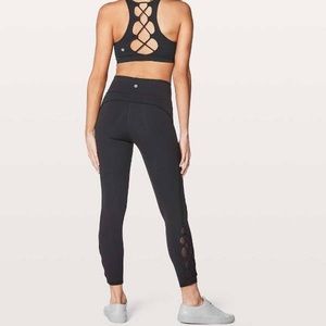 Lululemon Tied To It 7/8 Tight 25"